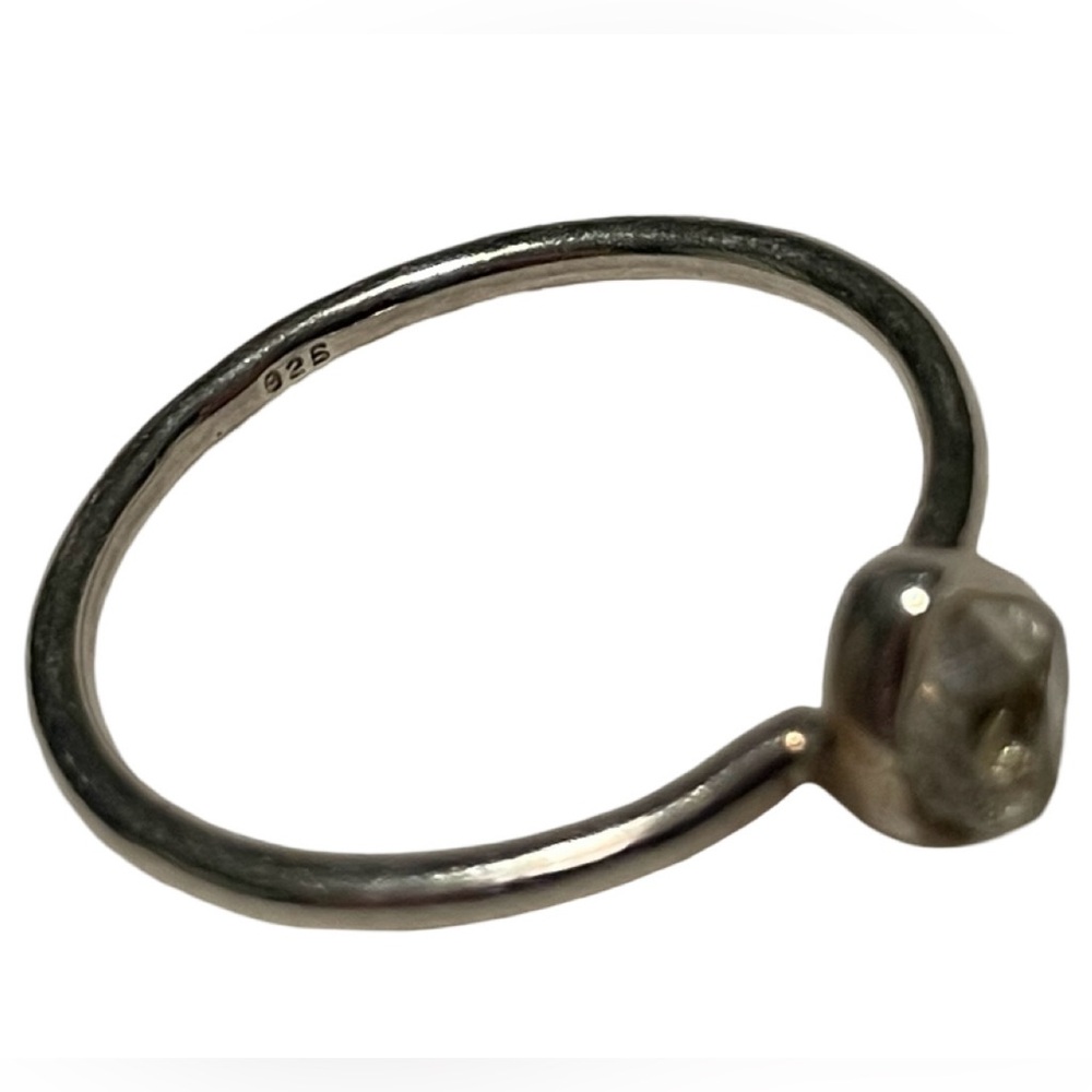 Elegant Silver Ring Quartz Gemstone 💍 - Picture 2 of 3